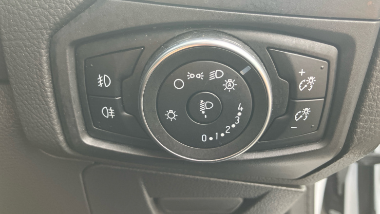 Ford Focus 1.0 EcoBoost Titanium 5dr Petrol Hatchback